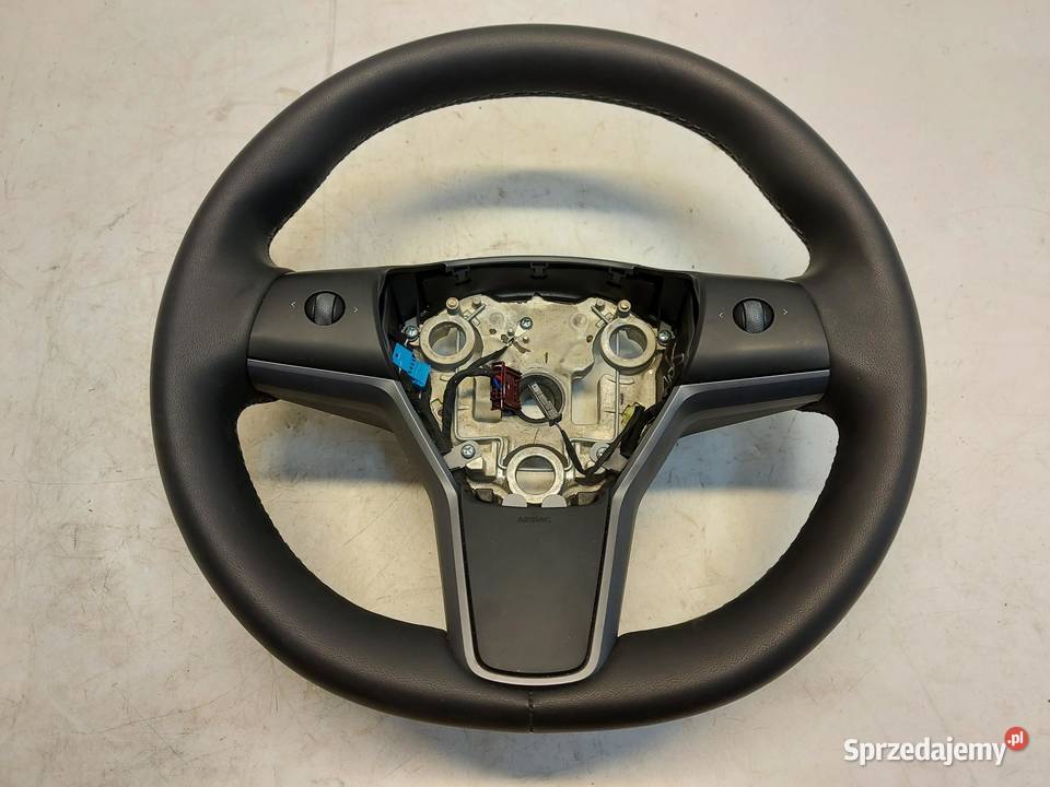 TESLA MODEL Y 2023r Kierownica multifunkcyjna