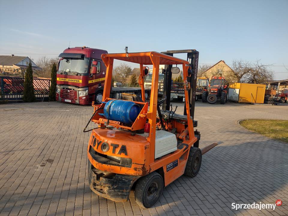Wózek widłowy Toyota 1500 udźwigu gaz gaz Sośno sprzedam