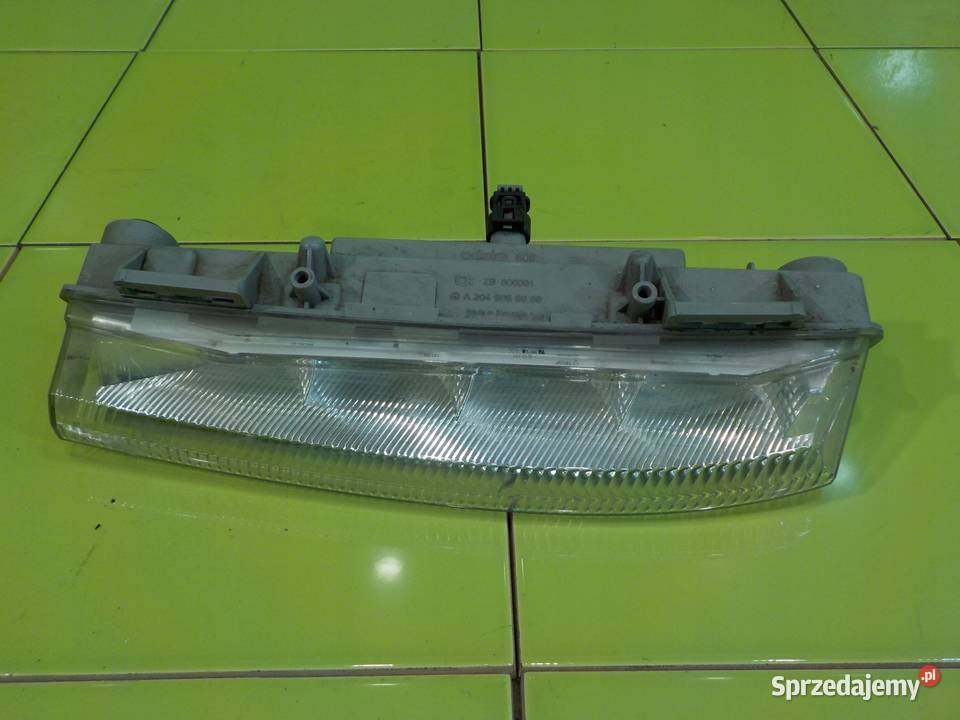 MERCEDES E W212 11r SEDAN 4D lampa DRL lewa