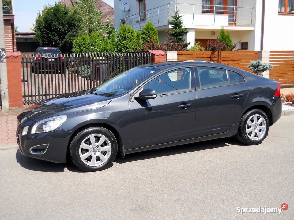 Volvo S60 16 D Klimatronic 10xAirBag StanSuper wspomaganie kierownicy Ostrowiec Świętokrzyski