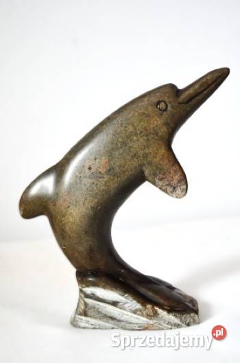Delfin figurka z kamienia brązowy pomorskie Lębork