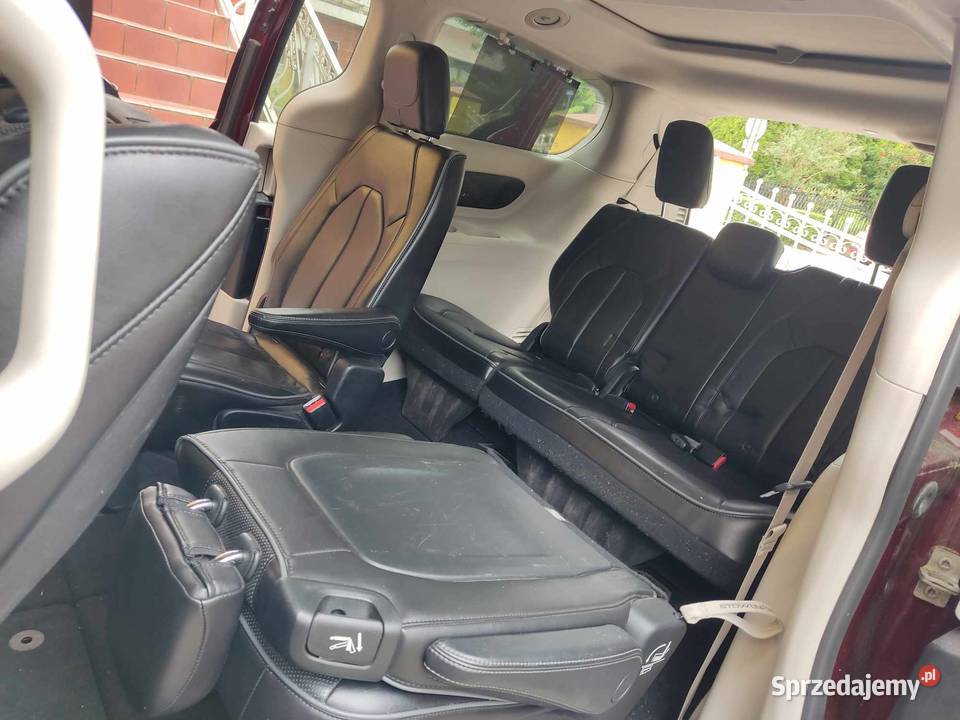 chrysler pacifica 2018 bezwypadkowy sprzedam