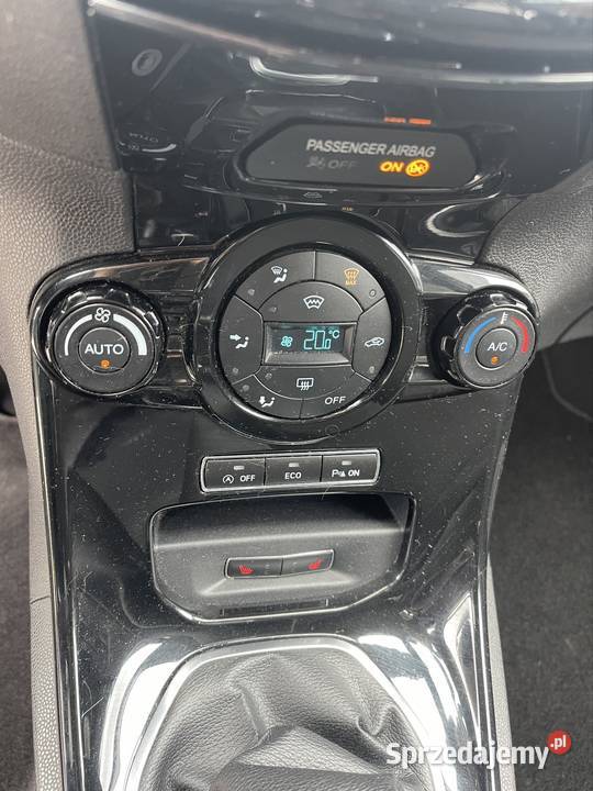 Ford Fiesta TITANIUM zarejestrowany gotowy do wspomaganie kierownicy Rosochata