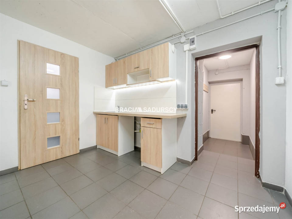 sprzedaży lokalu Kraków Geremka 4712m2