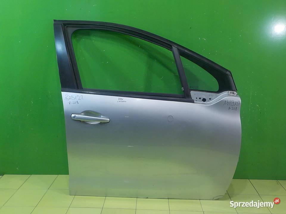 PEUGEOT 208 I 10 VTI 13r HB 5D drzwi prawe przod osobowe Suków