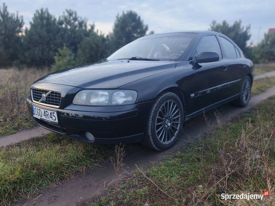Volvo S60 24 140 LPG czarne zadbane auto nieuszkodzony kujawsko-pomorskie Mierzynek