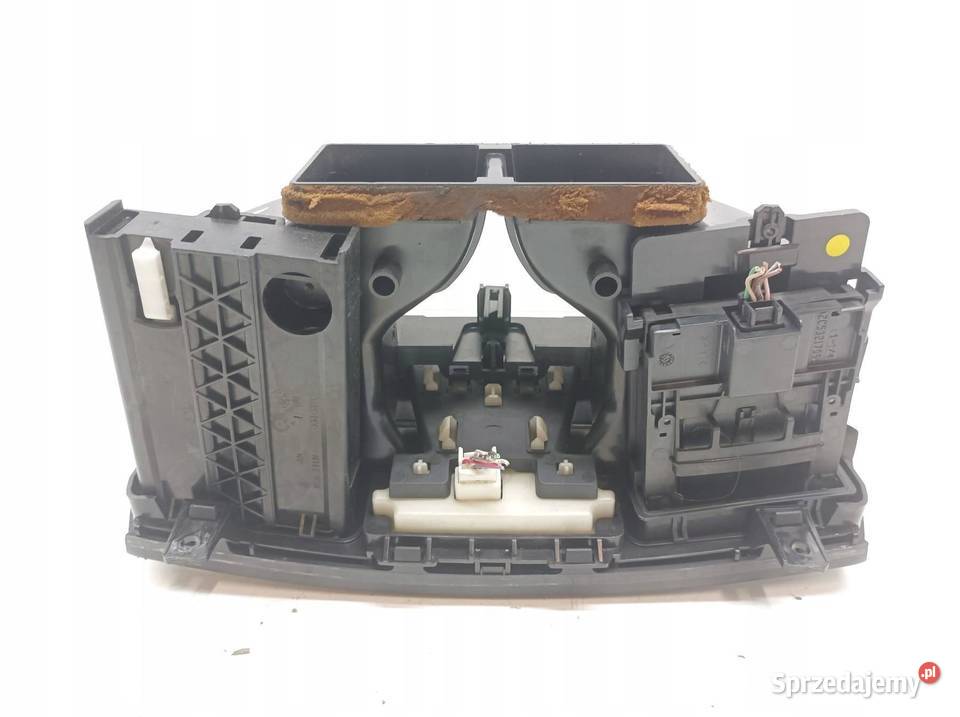 KRATKI NAWIEWU PANEL NAWIEWU 275100002R Renault sprzedam