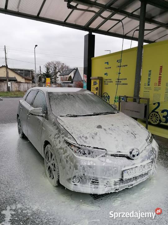 Toyota Auris 2 Hybrid automatyczna