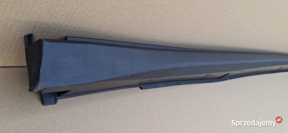 SKODA ENYAQ IV LISTWA PROGOWA PRAWA PRÓG lubuskie Bieleń