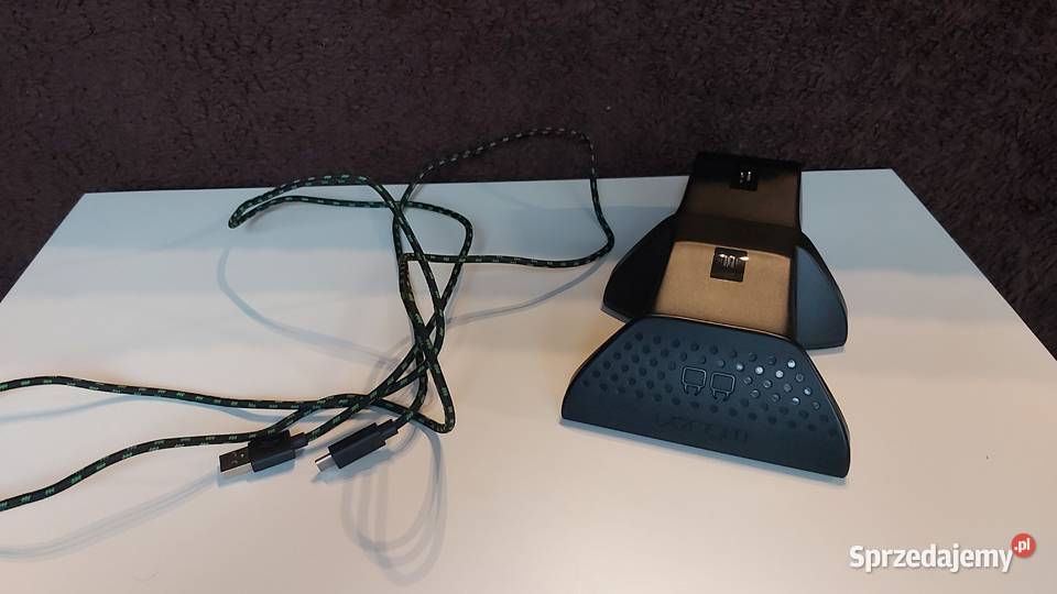 Xbox Series X 1Tb z napędem2 padyładowarka do Xbox Gry komputerowe i konsolowe śląskie sprzedam