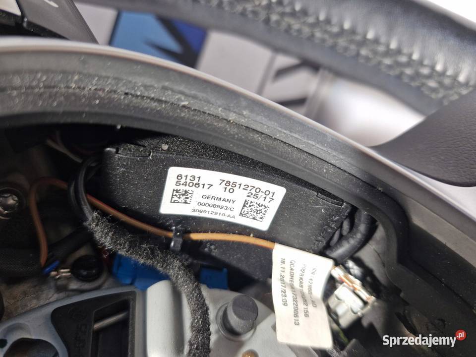 BMW F39 F48 KIEROWNICA MPAKIET ŁOPATKI osobowe
