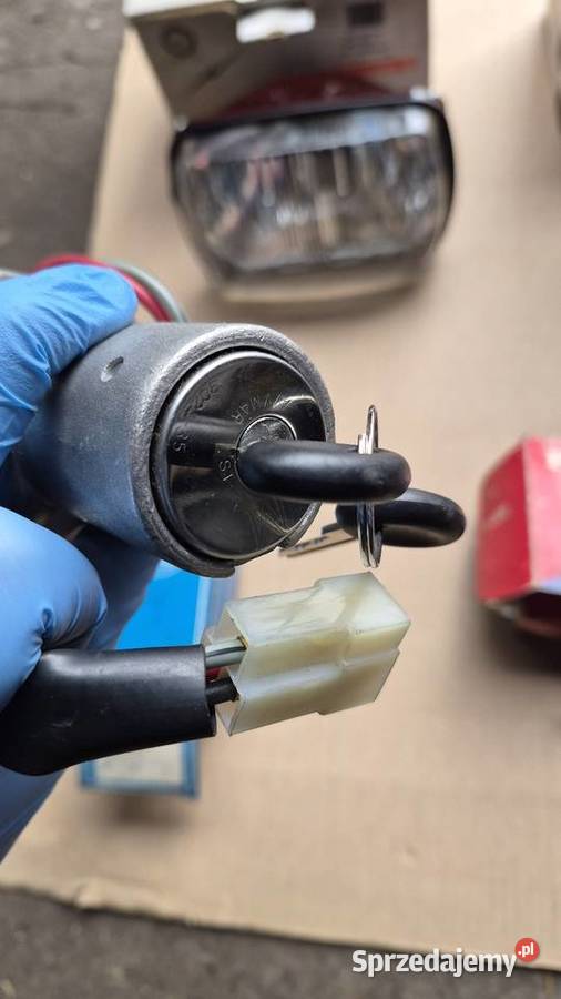 Fiat 126p nowe części kierownice FL lampy Zelmot Środa Wielkopolska