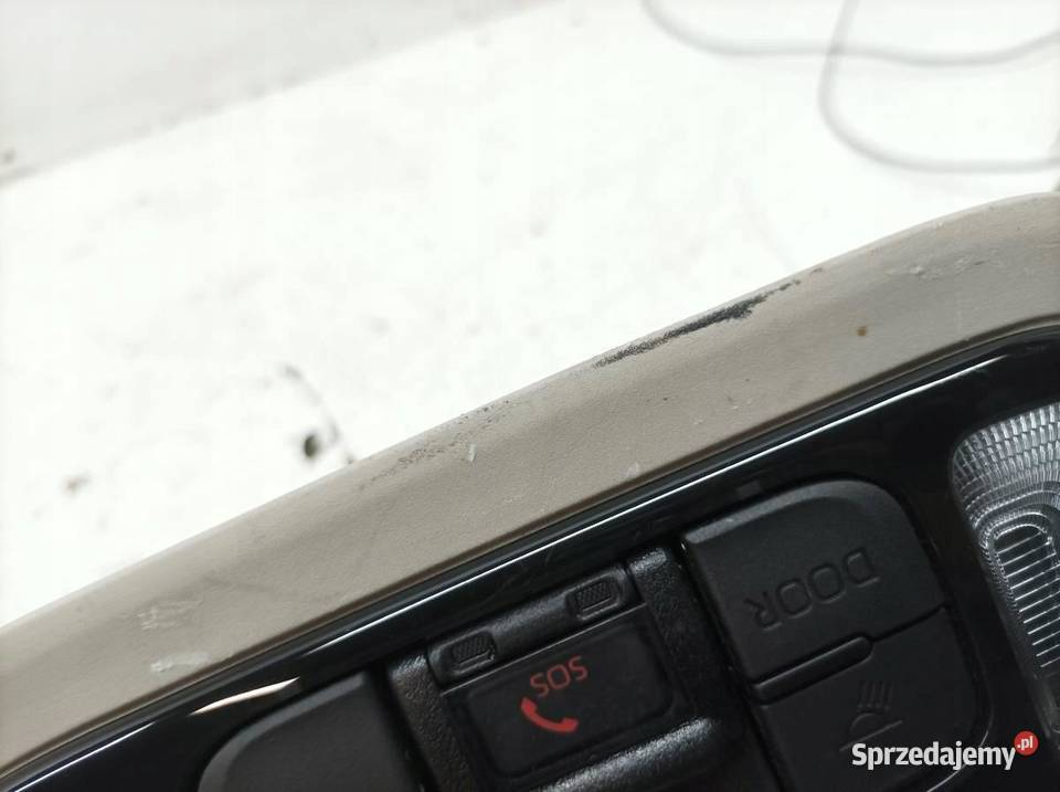 LAMPKA PODSUFITKI 703004430 Toyota Yaris IV 2020