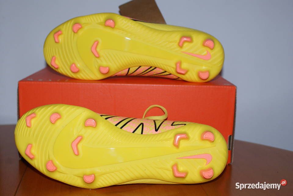 BUTY PIŁKARSKIE NIKE JR MERCURIAL VAPOR 15 CLUB Toruń