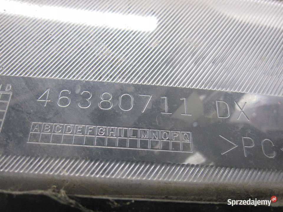 OPEL COMBO D 16r Lampa prawa przód 46380711