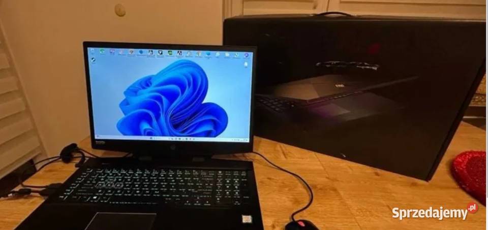 HP Omen 17 i59300H 16GB GTX1660Ti 512SSD 144Hz Katowice