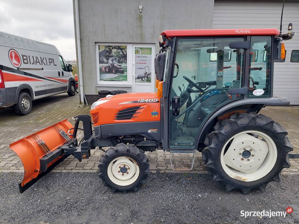 Ciągnik ogrodniczy komunalny Kubota T240D z Łubowo