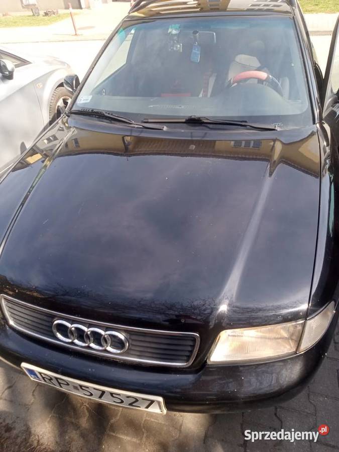 Audi A4 B5 na sprzedaż manualna Przemyśl