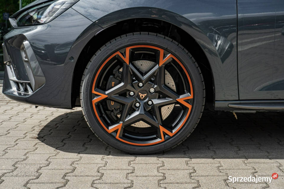 Cupra Leon Sportstourer VZ 20 TSI 333 DSG 4Drive