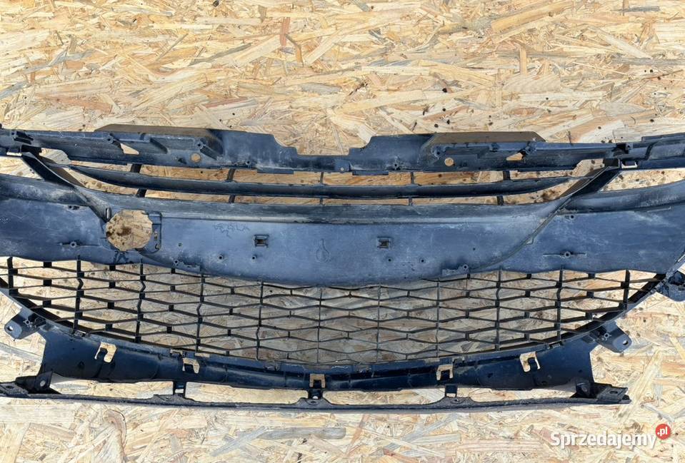 ATRAPA GRILL ZDERZAKA MAZDA 3 II 0813 BCW8501T1 osobowe Międzychód