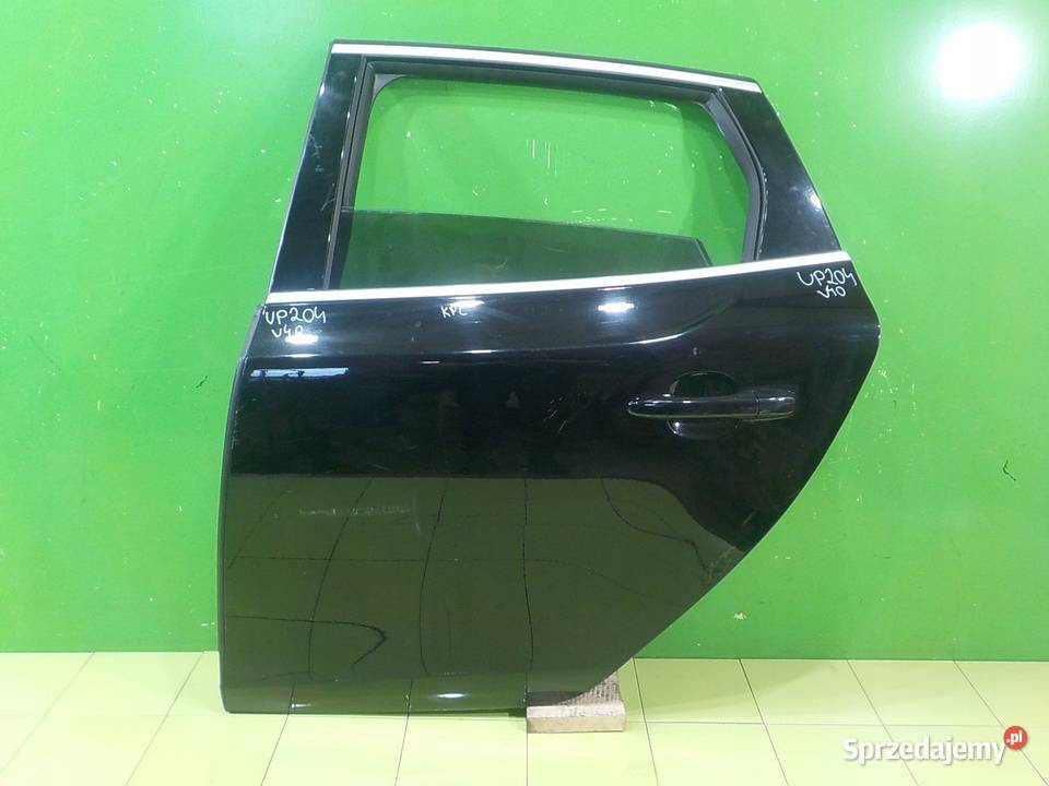 VOLVO V40 II LIFT RDESIGN 20 T2 18r HB 5D drzwi osobowe Suków