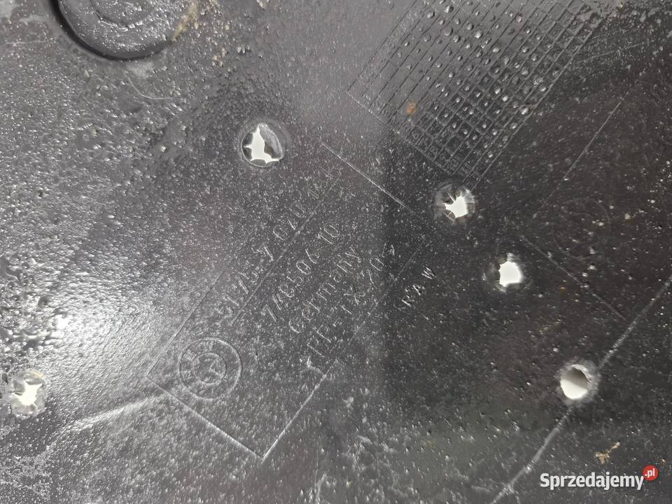 7070141 BMW E90 E91 OSŁONA OBUDOWA PODWOZIA TYŁ