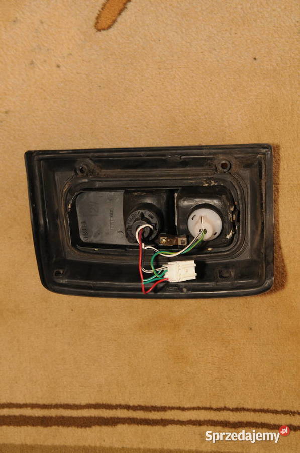 Patrol Y60 lampa lewa prawa oryginał OEM lampy tylne Lublin