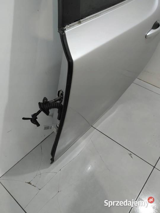 DRZWI LEWE TYŁ 71116 Volvo V40 II 20122019