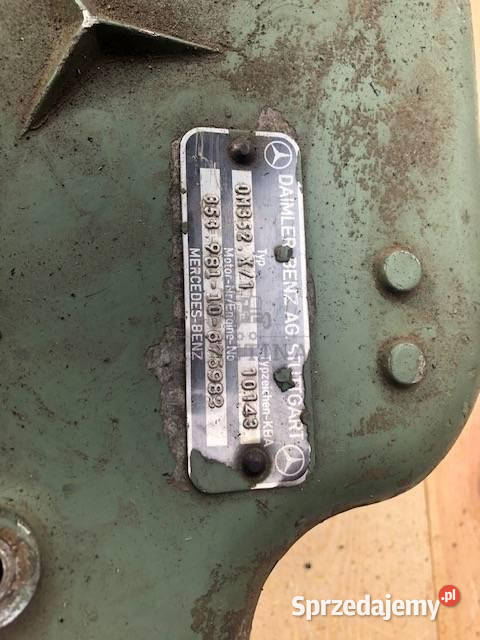 Mercedes Om 352 Pokrywa Zaworowa
