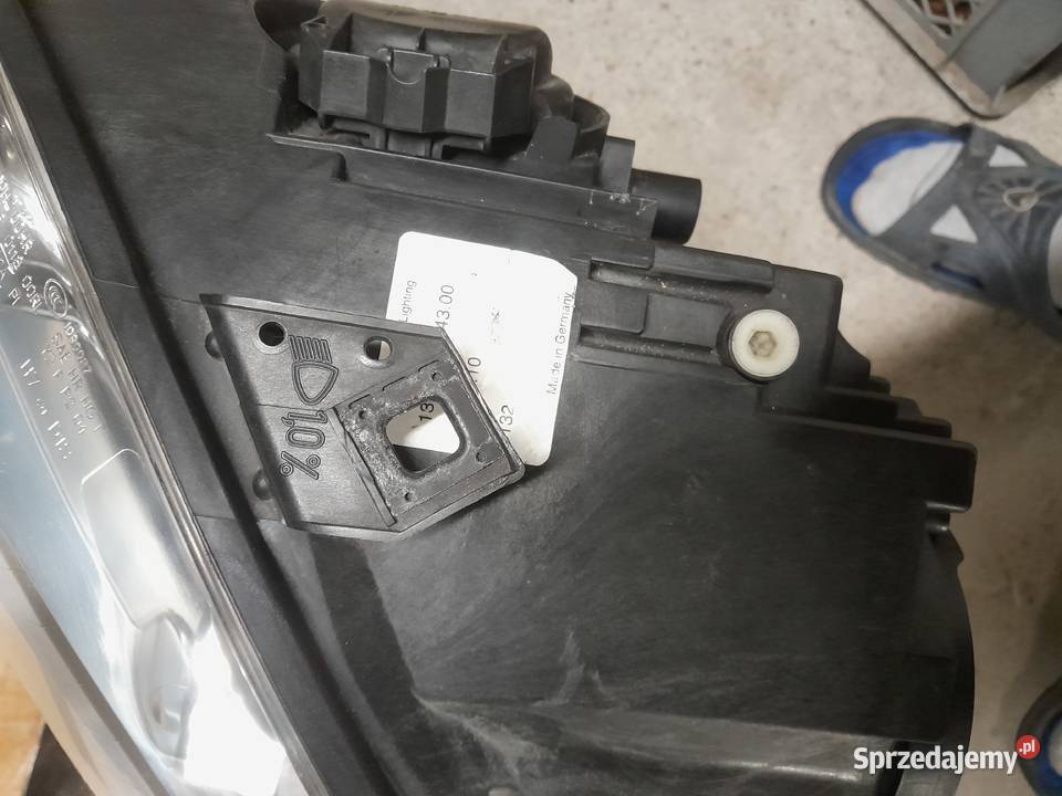 Lampa a4b7 bixsenon skretny Dobre