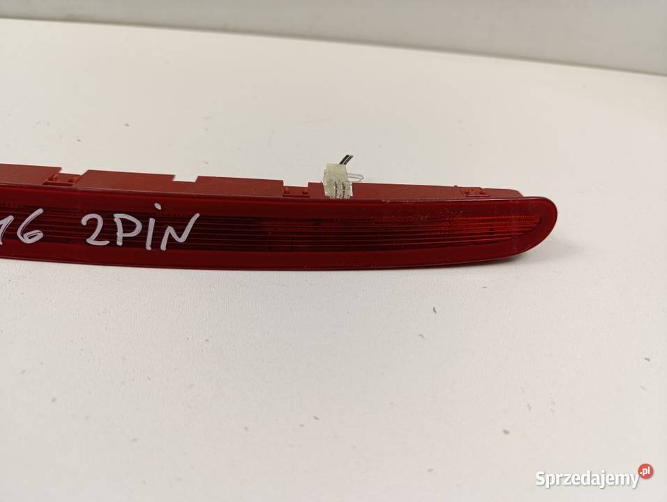 OPEL ASTRA J HB LAMPA 3 STOP Zbierkowo
