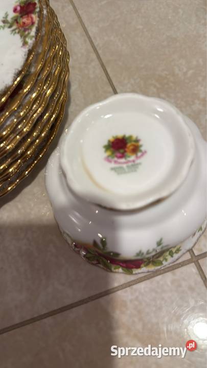Porcelanowy zestaw Royal Albert sprzedam
