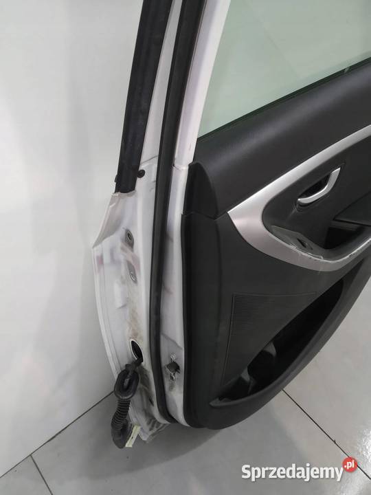 DRZWI PRAWE TYŁ KOMBI PYW Hyundai i30 II Motoryzacja świętokrzyskie