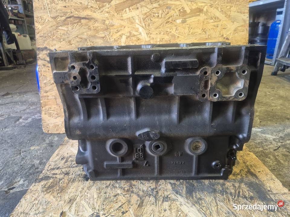 Blok Silnika 4D98E3ZSFB KOMATSU PC80 Tychy