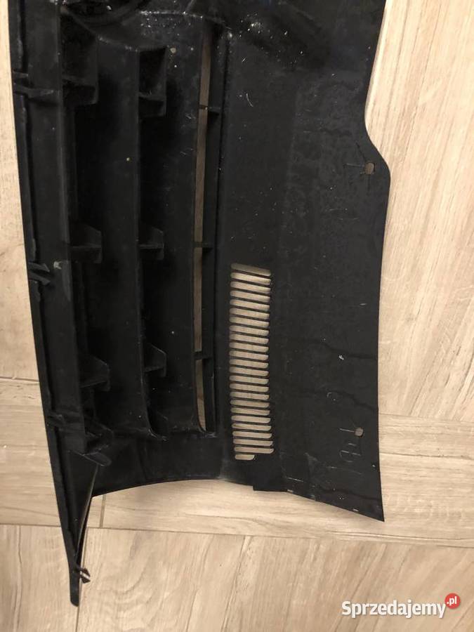 Atrapa grill VW T5 lift 12r Oryginalna Rok produkcji 2012 zachodniopomorskie Darłowo