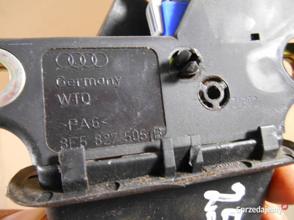 ZAMEK KLAPY AUDI A4 B6 FL LY7R Zbierkowo
