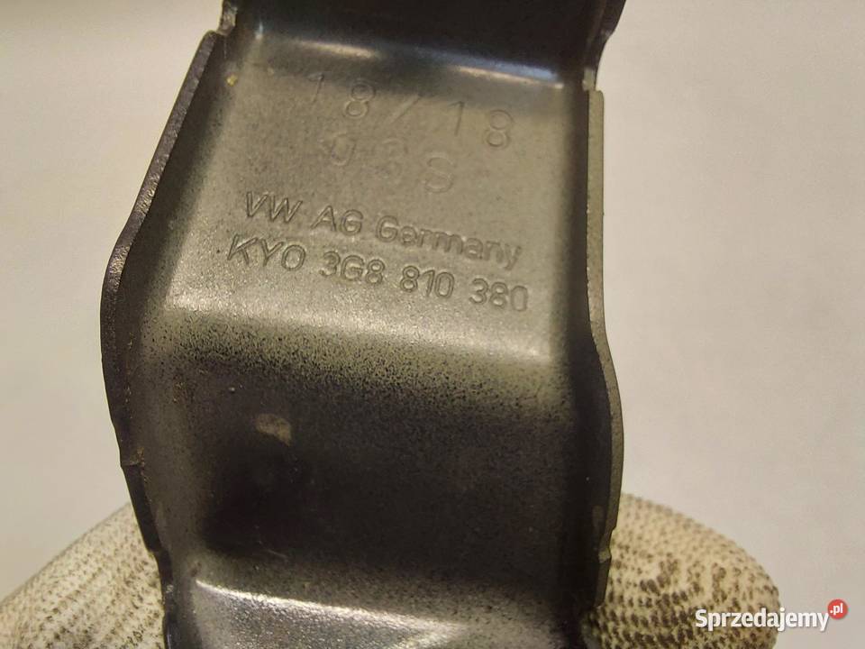 VW Arteon 3G8 2018r MOCOWANIE BŁOTNIKA PRAWY