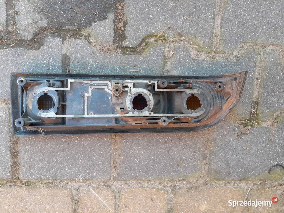 Opel manta lampa tylna prawe Lampy tylne Łomża