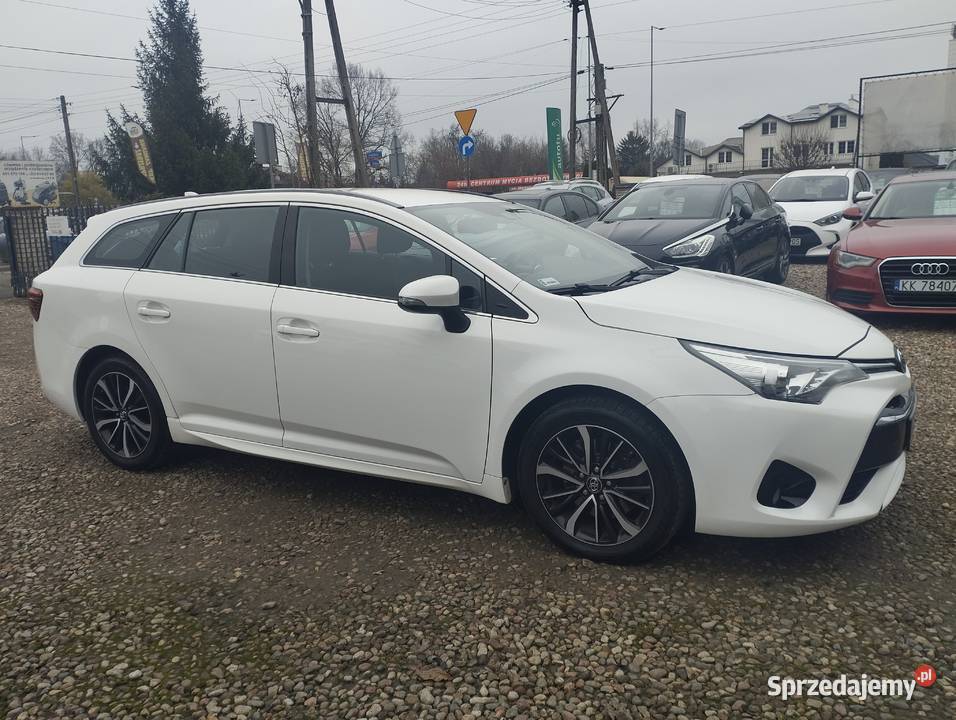 Toyota Avensis 20 salon polska 2018 wielofunkcyjna kierownica Avensis Warszawa