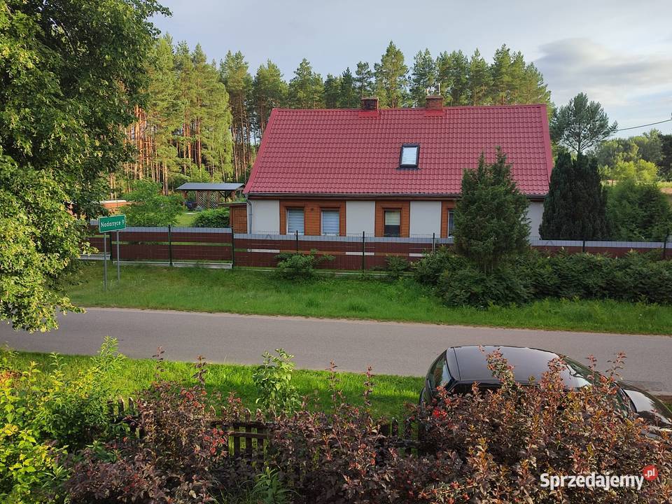 Dom 90 m² z dużą działką 1500 m² – gotowy do zamieszkania Starowice gm. Bor