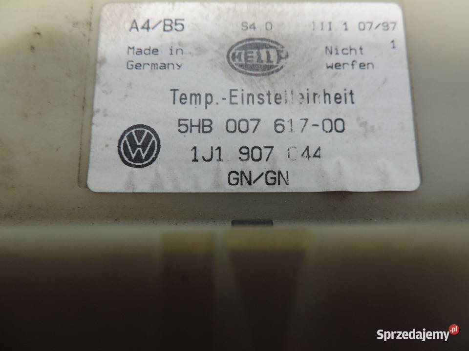 PANEL NAWIEWU KLIMATYZACJI VW PASSAT B5 Nowy Sącz