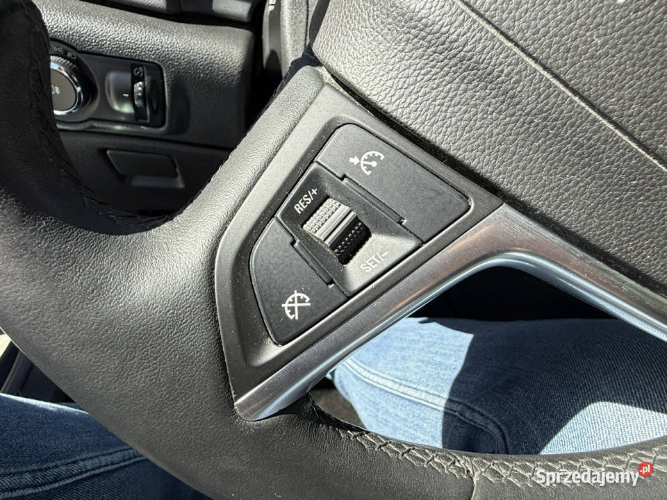 Opel Astra opłacone zadbane J 20092019 nieuszkodzony