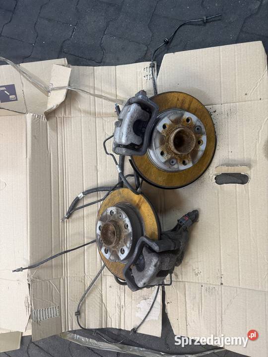 Zacisk Prawy Lewy Tył Elektryczny Nissan Juke II osobowe sprzedam
