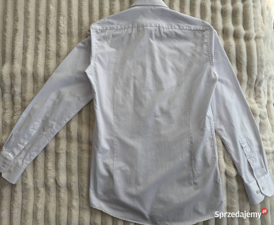 Biała męska koszula w rozmiarze 36 firmy PAWO Gdańsk