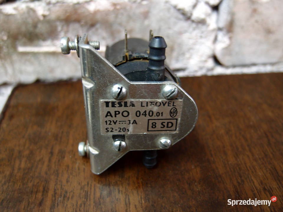 Pompka spryskiwacza Tesla APO 04001 12V Litovel łódzkie Łódź