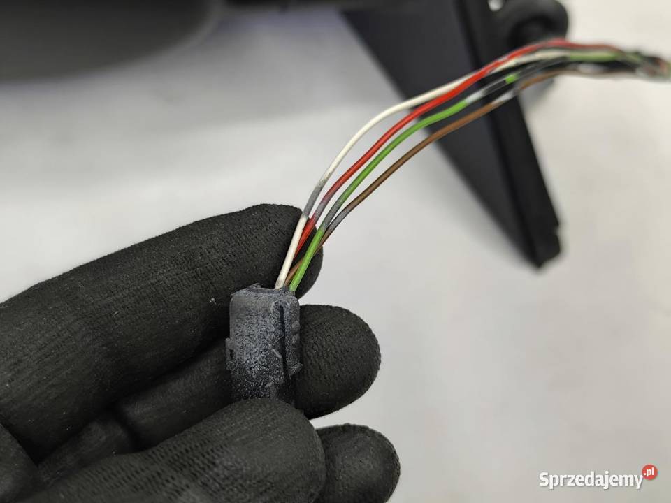 LUSTERKO PRAWE 5PIN EUROPA 668 BMW E61