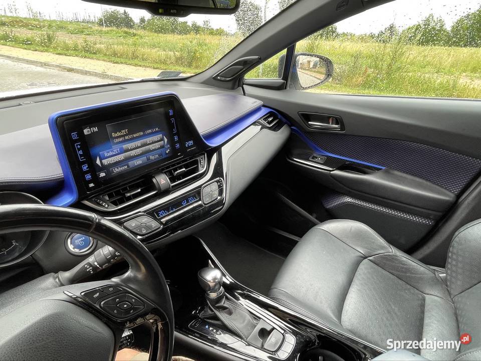 Piękna Toyota CHR 18 Hybrid Prestige Salon 1wszy asystent parkowania C-HR Gdańsk
