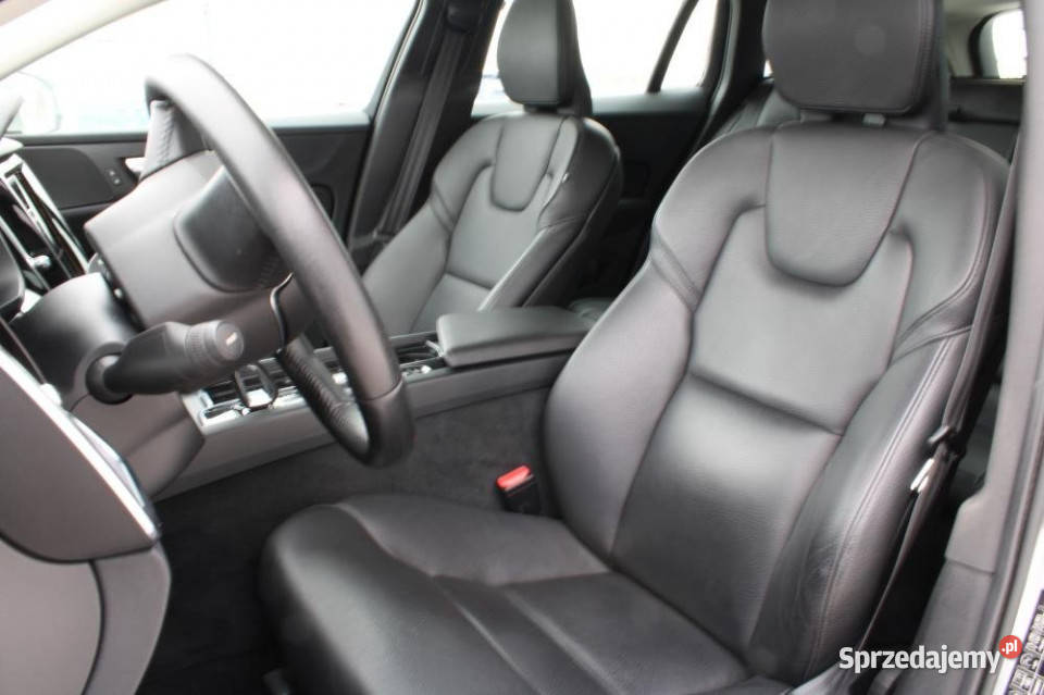 Volvo V60 2021r Tempomat Kamera CarPlay LED FV23 automatyczna Gdańsk