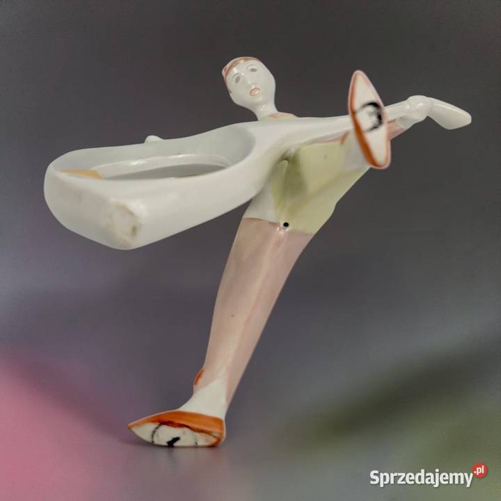 Look Klaun z gitarą Jeno Hanzely Aquincum lata Porcelana i szkło Bronisze