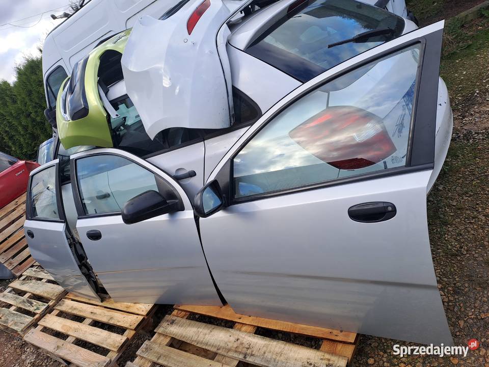 Chevrolet Aveo T250 HB 5D drzwi klapa tył śląskie Jastrzębie-Zdrój